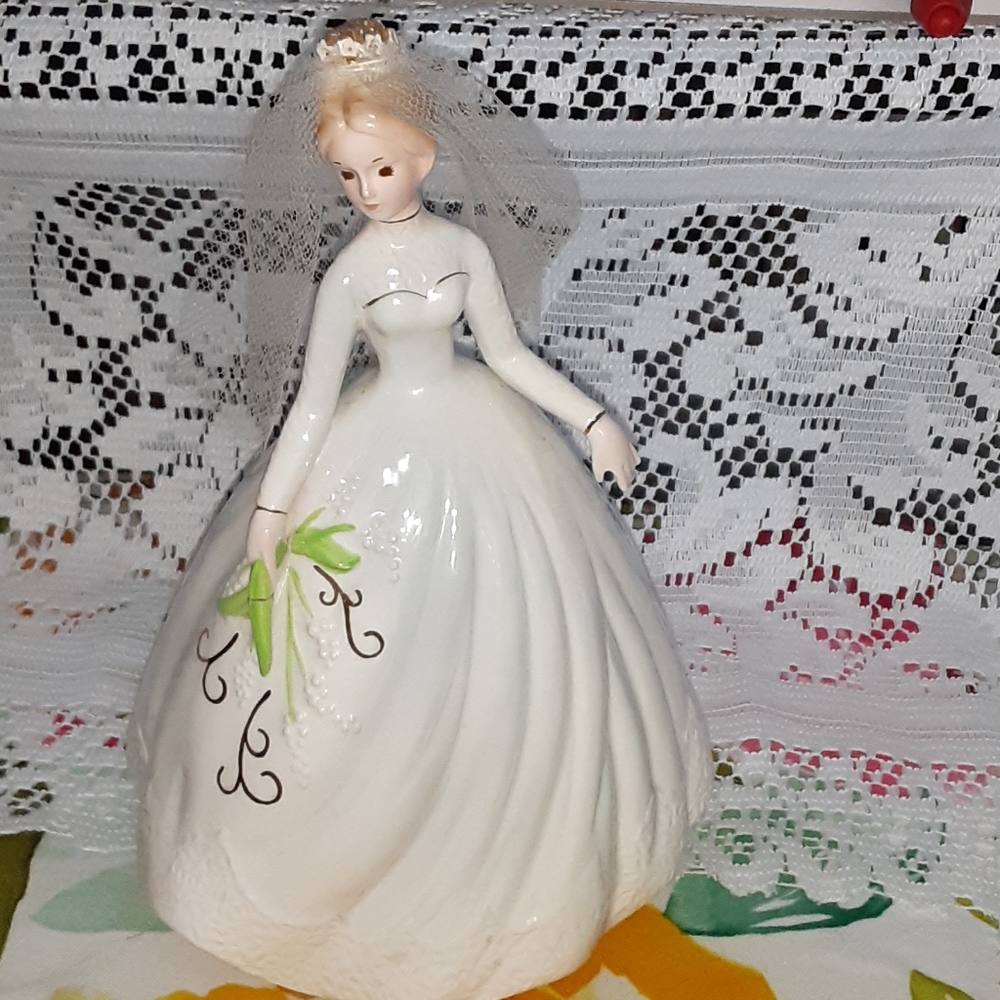Sankyo bride music box